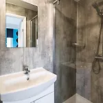 Starbeck Micro Hotel *