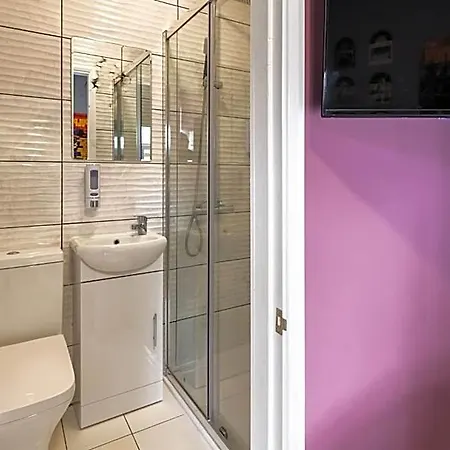Starbeck Micro Hotel *