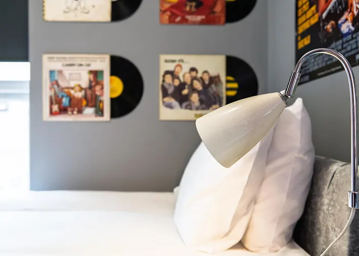 Starbeck Micro Hotel